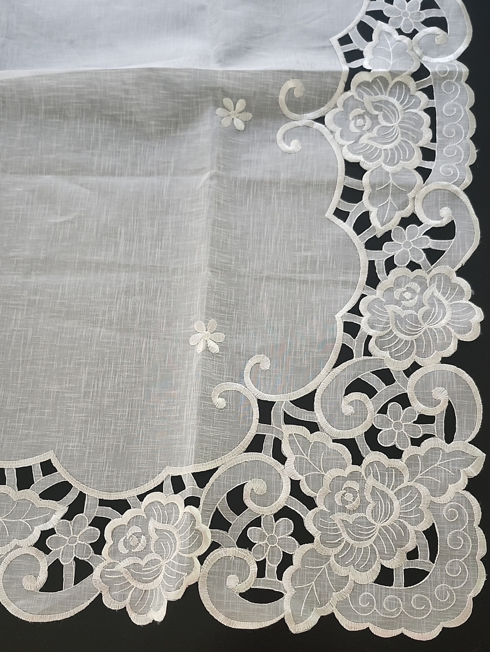 NWT GERMAN Table Cloth - Picture 6 of 6